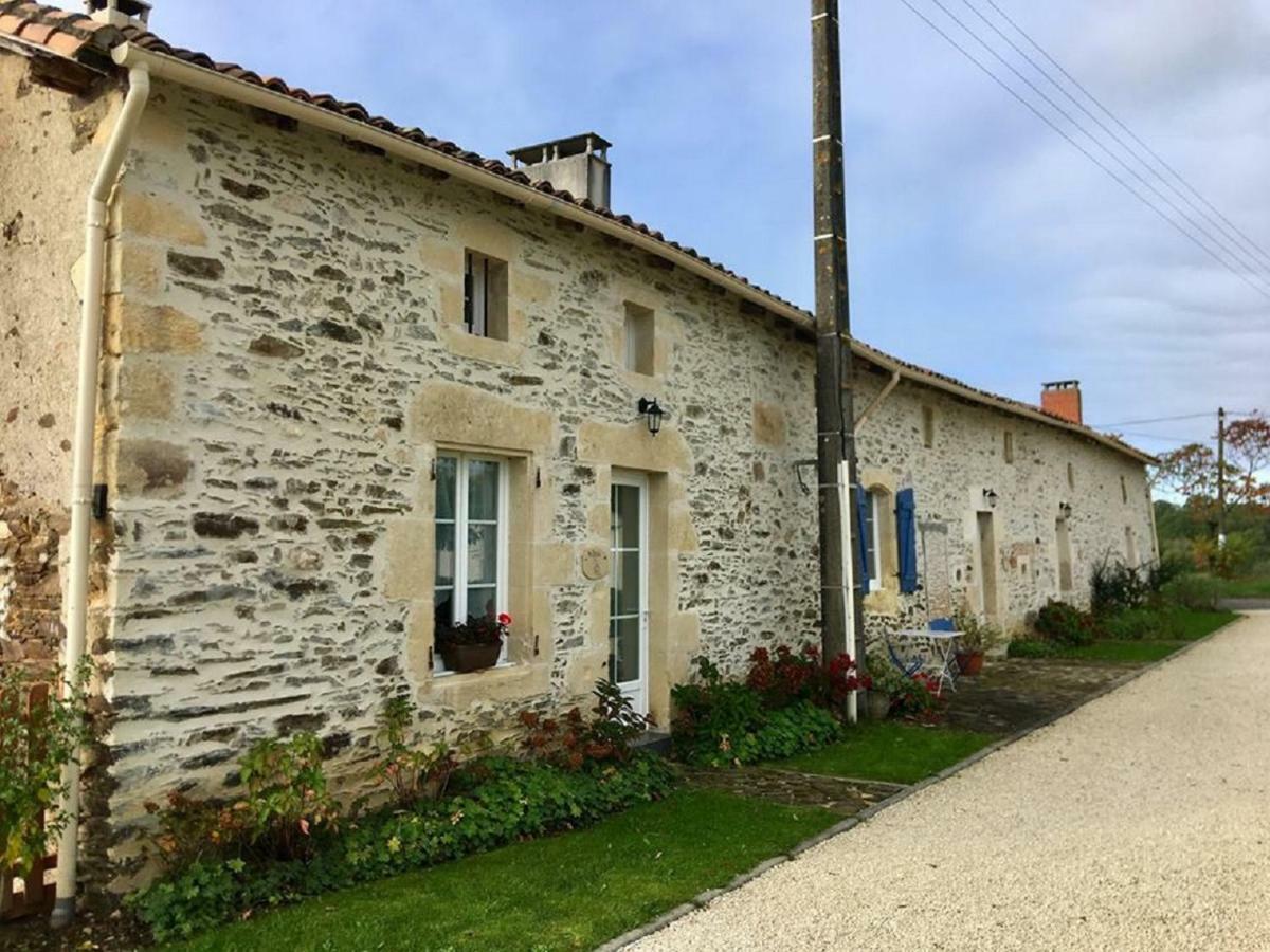 La Bucherie Villa Montemboeuf ภายนอก รูปภาพ