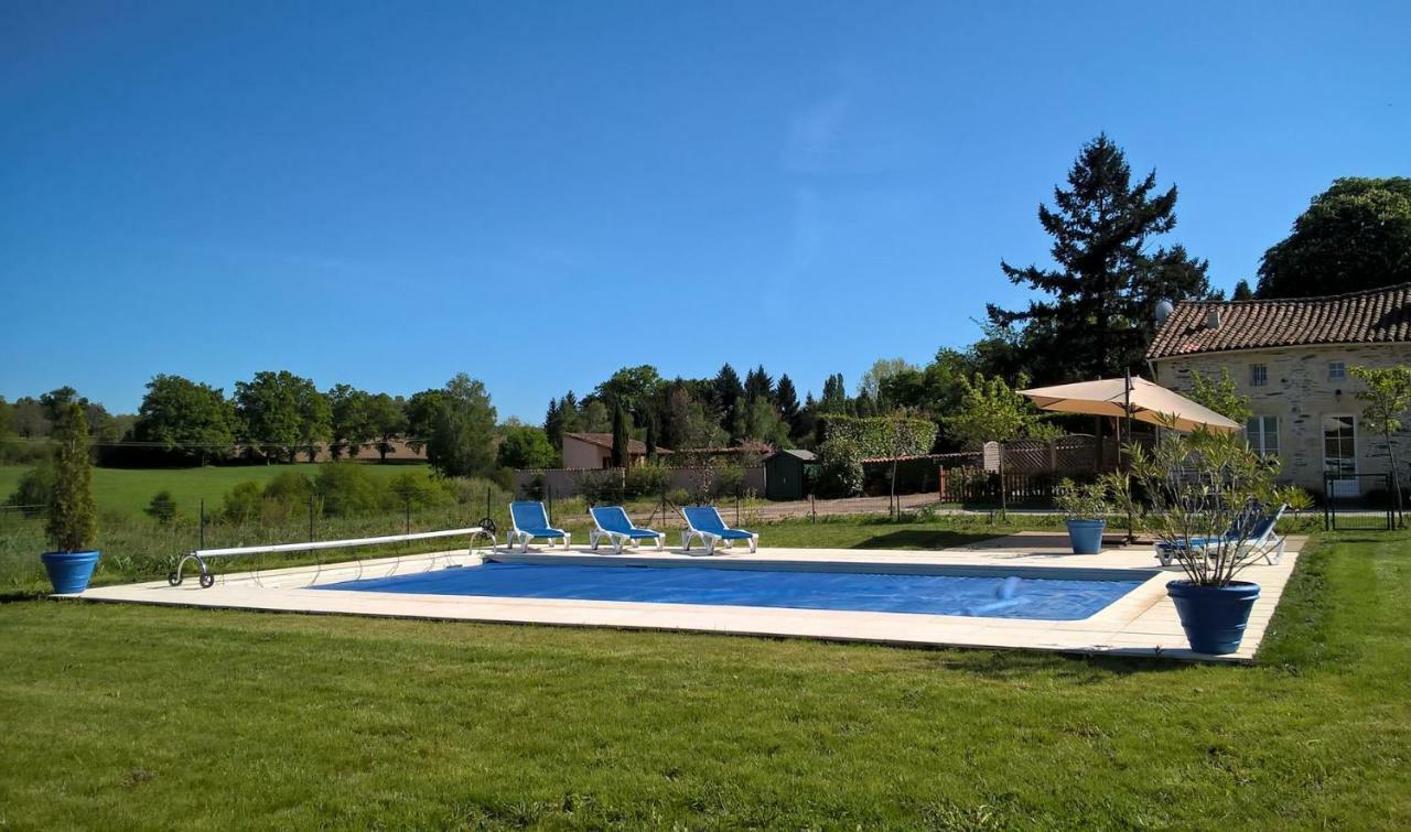 La Bucherie Villa Montemboeuf ภายนอก รูปภาพ